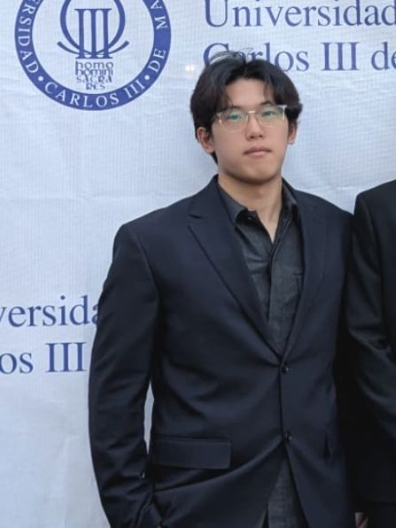 A headshot of Jiahao Chen